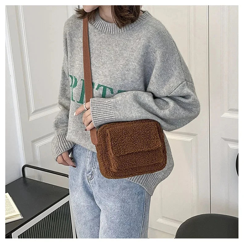 Petit sac banane velours carré