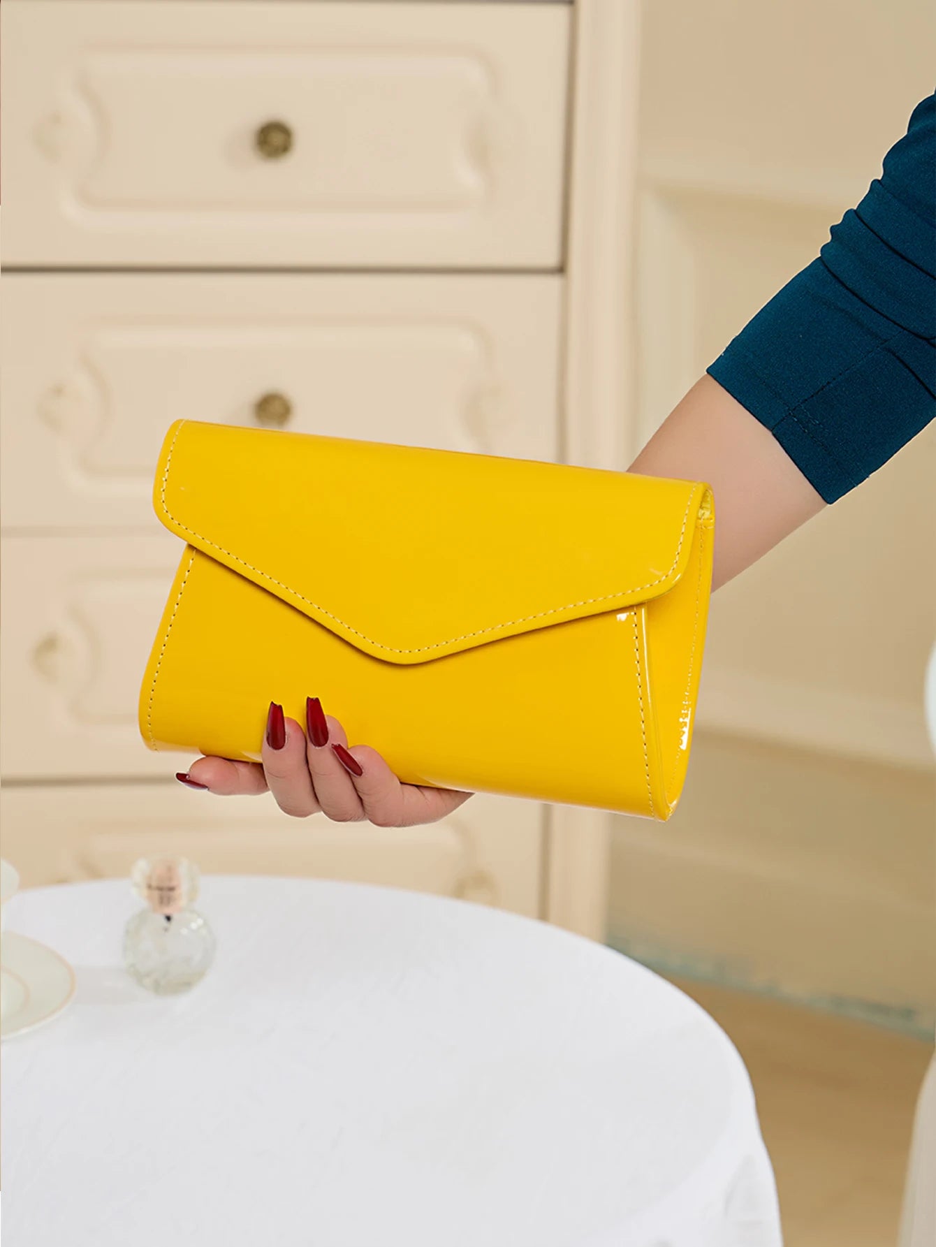 Pochette femme pour mariage Rouge-Jaune-Kaki-Blanc-Noir-ShopGET®