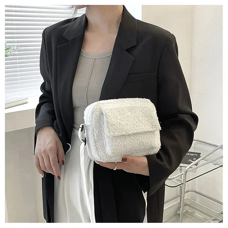 Petit sac banane velours carré