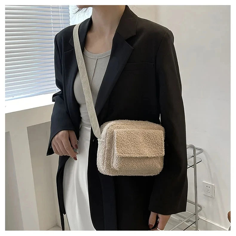 Petit sac banane velours carré