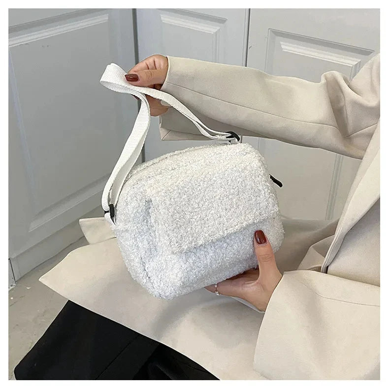 Petit sac banane velours carré