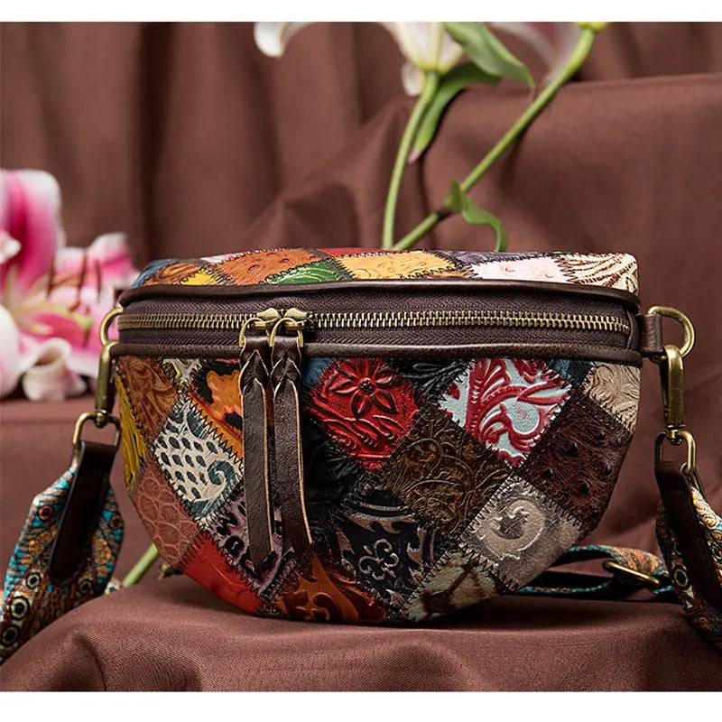 Sac banane en cuir bohémien à décor géométrique