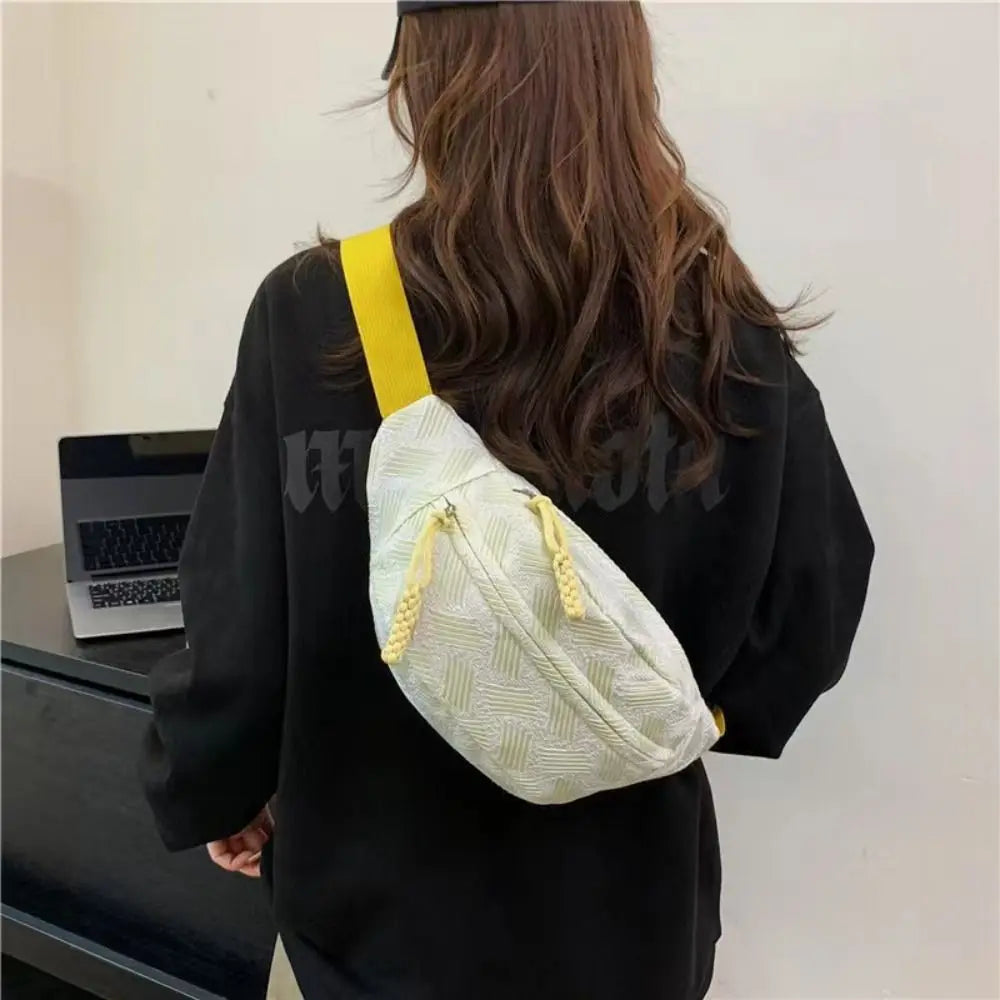 sac banane femme tendance à poitrine solide